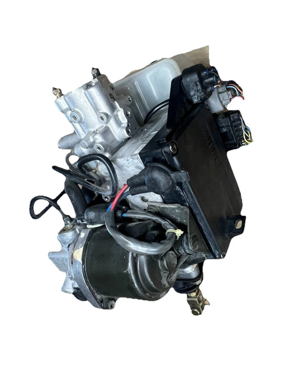 2001-2002  Mitsubishi Montero ABS Pump Brake Booster Master Cylinder MR407202 Generic