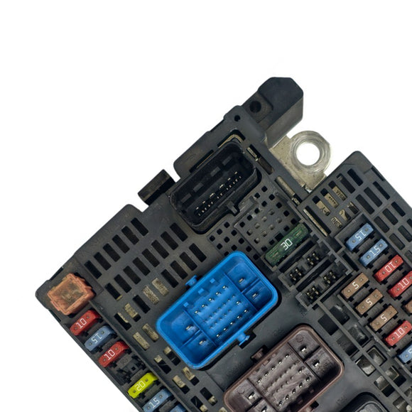 BSM Fuse Box 9674922080 BSM-Z04-00 For Citroën DS5 11-15 Peugeot 508 2010-